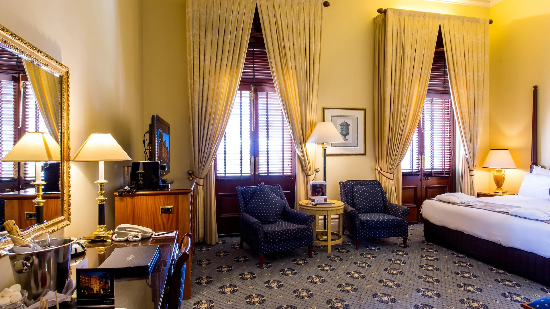 Treasury Brisbane Hotel