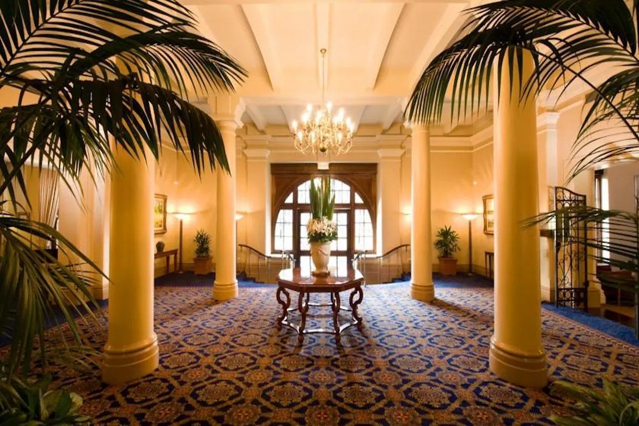 *****  Treasury Brisbane Hotel Australia