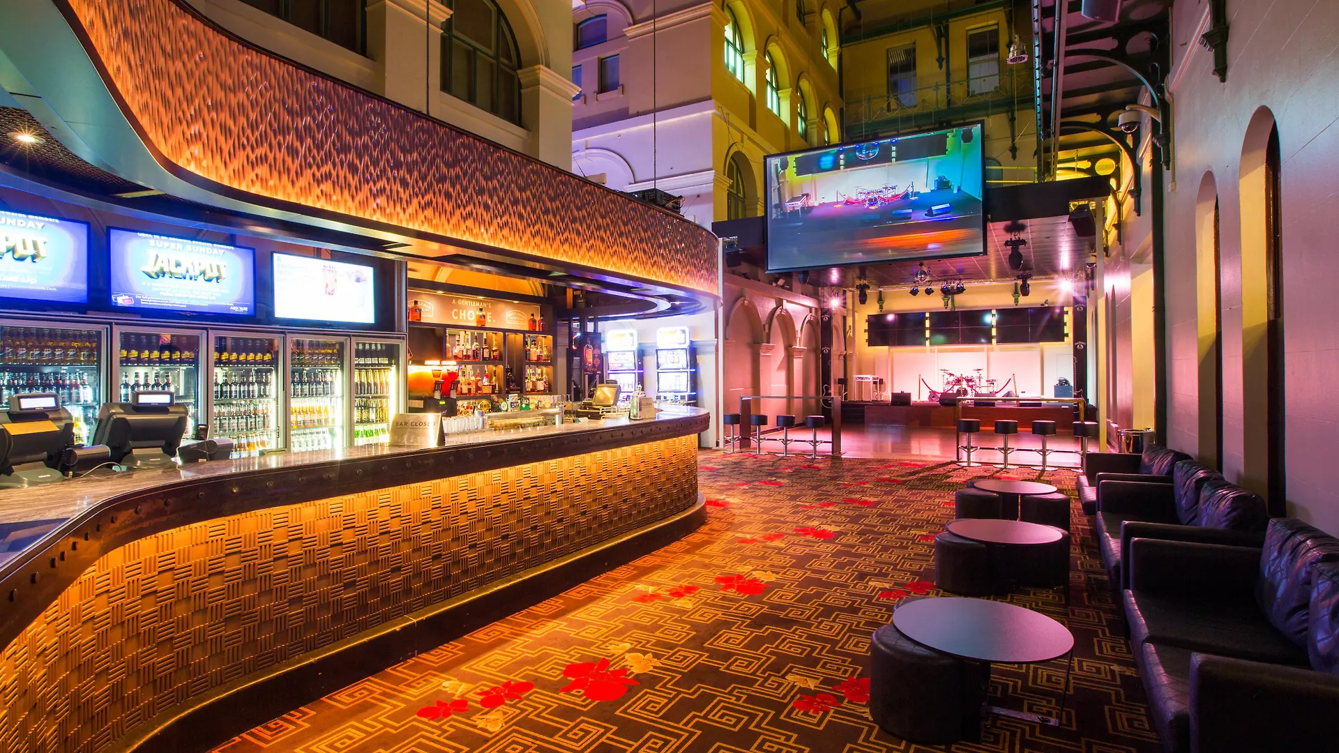 *****  Treasury Brisbane Hotel Australia
